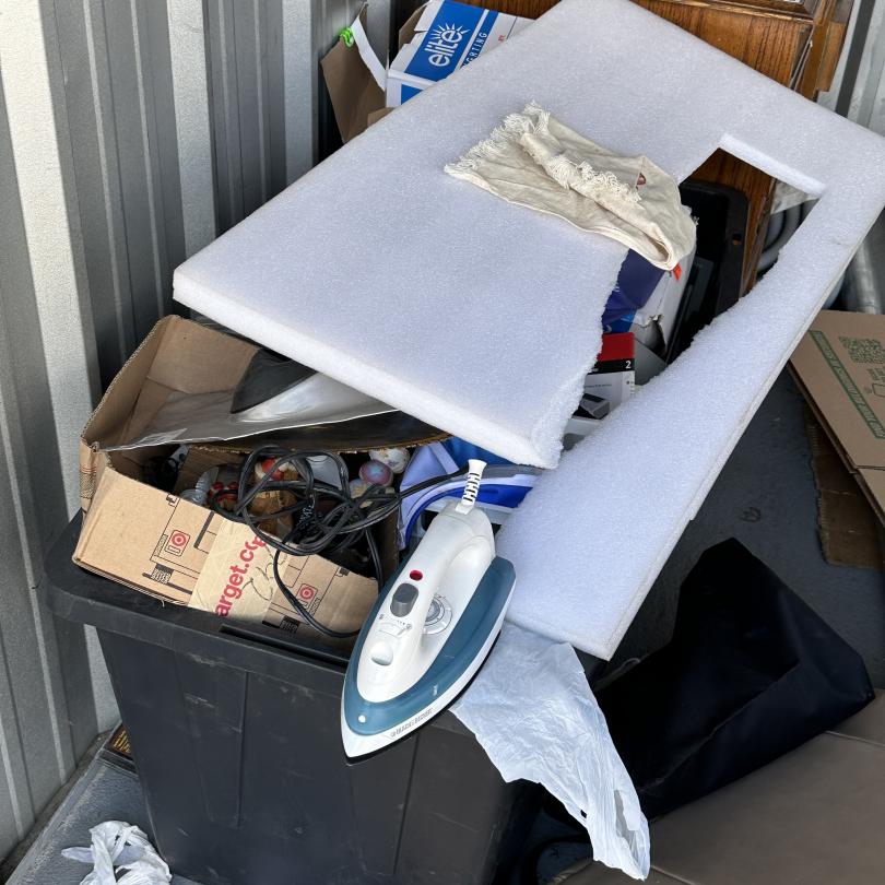 Storage Unit Auction in Alton, IL at A Storage Inn Alton ends on 28th